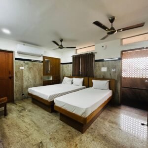 FOUR BED ROOM (NON A/C)
